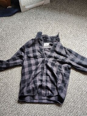 Goodfellow & Co Gray and Black Plaid Shirt